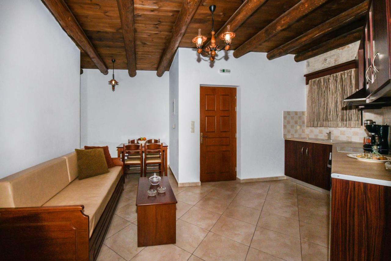 Ariadni Apartments Sfinárion Екстериор снимка