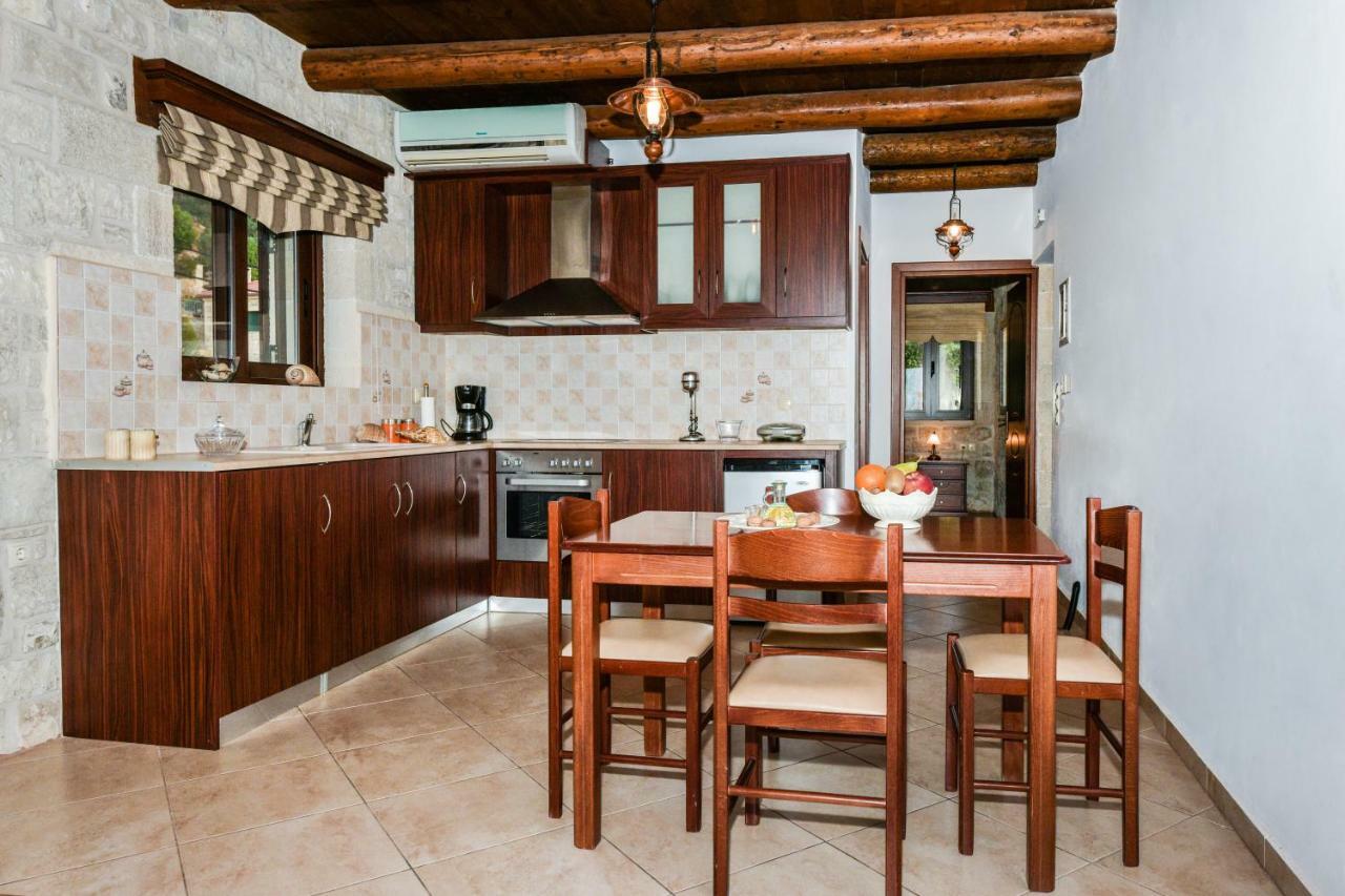 Ariadni Apartments Sfinárion Екстериор снимка